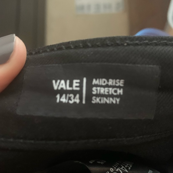 Vale Mid-Rise Stretch Skinny - Picture 4 of 4